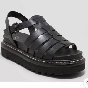 A New Day Monroe platform sandal, black.